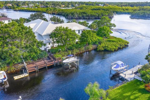 Villa ou maison à vendre à Jupiter, Floride: 6 chambres, 606.09 m2 № 2064931 - photo 6