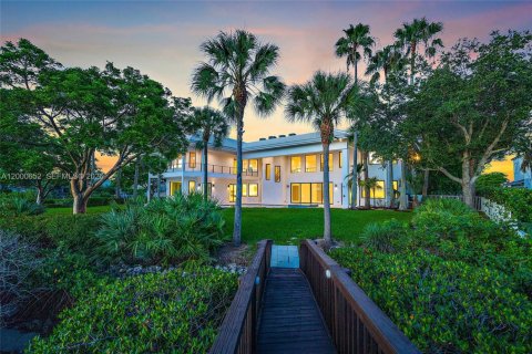Villa ou maison à vendre à Jupiter, Floride: 6 chambres, 606.09 m2 № 2064931 - photo 4