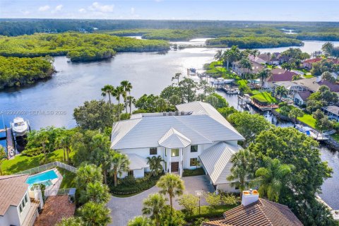 Villa ou maison à vendre à Jupiter, Floride: 6 chambres, 606.09 m2 № 2064931 - photo 2
