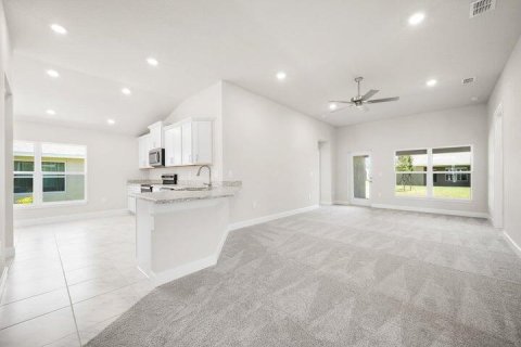 Villa ou maison à vendre à St. Lucie, Floride: 4 chambres, 169.08 m2 № 2245748 - photo 13