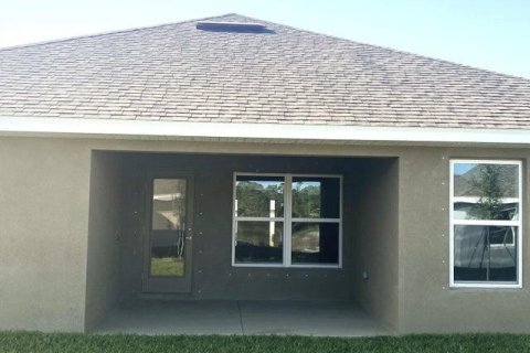 Villa ou maison à vendre à St. Lucie, Floride: 4 chambres, 169.08 m2 № 2245748 - photo 2