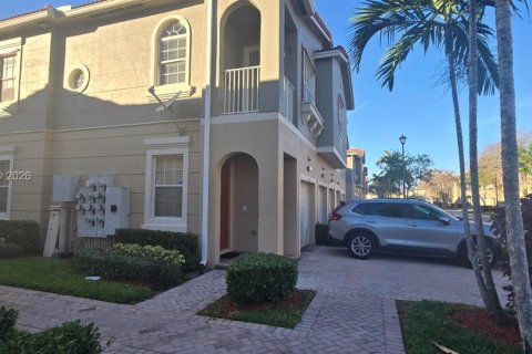 Townhouse in Tamarac, Florida 2 bedrooms, 100.06 sq.m. № 1996264 - photo 8