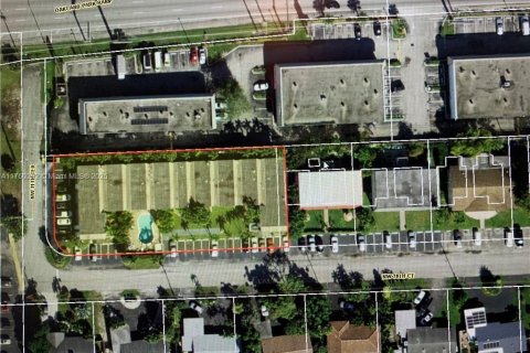 Купить кондоминиум в Уилтон-Мэнорс, Флорида 1 спальня, 62.24м2, № 2025052 - фото 11