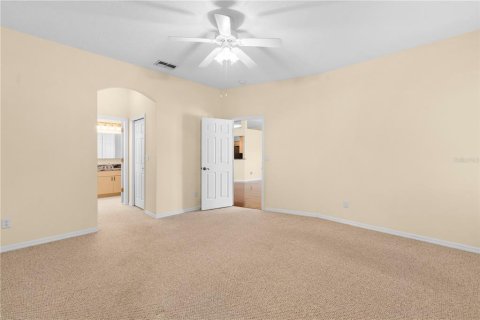 House in Spring Hill, Florida 3 bedrooms, 187.29 sq.m. № 1526798 - photo 16