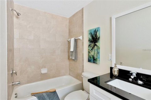 Villa ou maison à louer à Tampa, Floride: 3 chambres, 117.06 m2 № 2148589 - photo 10