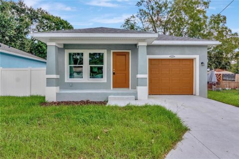 Villa ou maison à Tampa, Floride 3 chambres, 117.06 m2 № 2148589