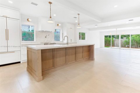 Casa en venta en Miami Beach, Florida, 3 dormitorios, 154.12 m2 № 1825589 - foto 14