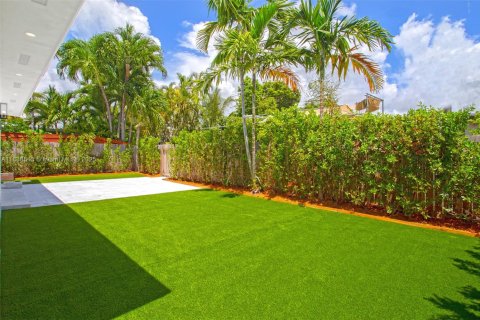 Casa en venta en Miami Beach, Florida, 3 dormitorios, 154.12 m2 № 1825589 - foto 10