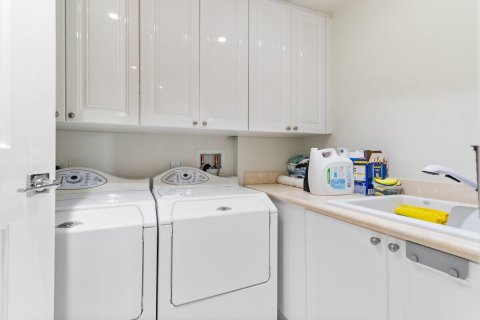 Copropriété à louer à West Palm Beach, Floride: 2 chambres, 241.55 m2 № 1154409 - photo 1