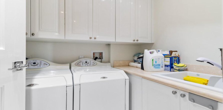 Condo à West Palm Beach, Floride, 2 chambres  № 1154409