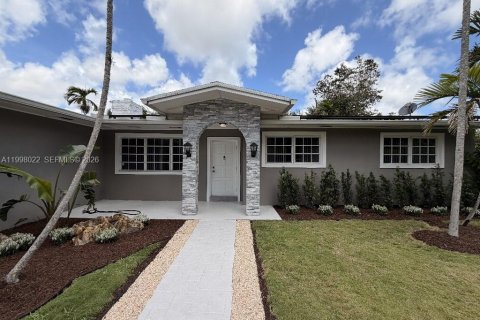 Villa ou maison à Miami, Floride 4 chambres, 172.05 m2 № 2065026