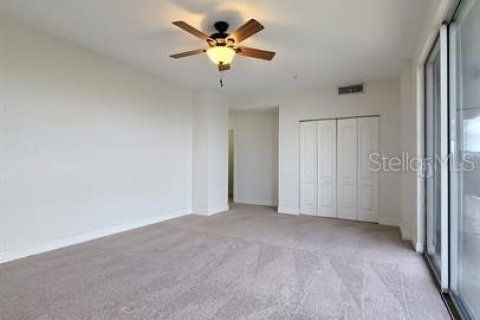 Condo in Saint Petersburg, Florida, 2 bedrooms  № 1909145 - photo 14