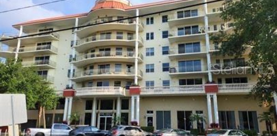 Condominio en Saint Petersburg, Florida, 2 dormitorios № 1909145