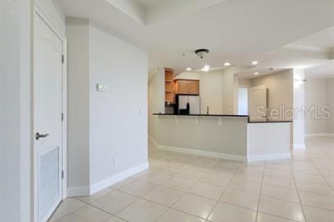 Condo in Saint Petersburg, Florida, 2 bedrooms  № 1909145 - photo 7