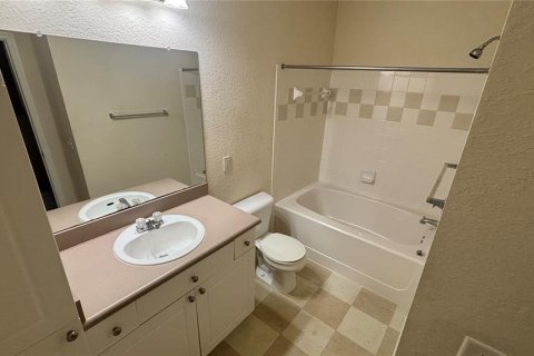 Condo in Tampa, Florida, 2 bedrooms  № 1875868 - photo 9
