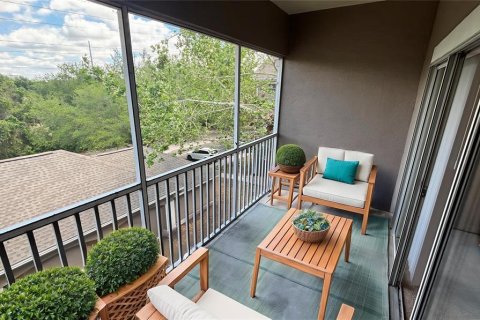 Condo in Tampa, Florida, 2 bedrooms  № 1875868 - photo 10