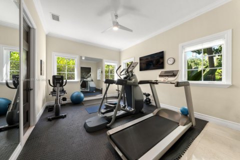 Casa en venta en Coral Gables, Florida, 6 dormitorios, 494.8 m2 № 1950869 - foto 21