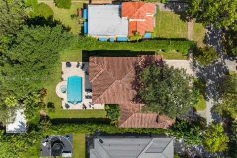Casa en venta en Coral Gables, Florida, 6 dormitorios, 494.8 m2 № 1950869 - foto 26