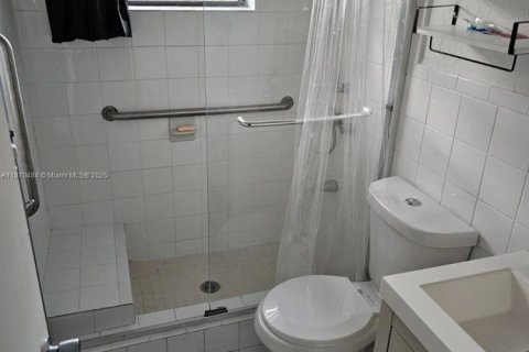 House in Fort Lauderdale, Florida 3 bedrooms, 126.35 sq.m. № 1978376