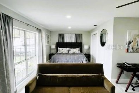 House in Hawthorne, Florida 4 bedrooms, 303.98 sq.m. № 1414602 - photo 24