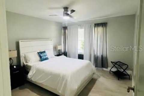House in Hawthorne, Florida 4 bedrooms, 303.98 sq.m. № 1414602 - photo 13