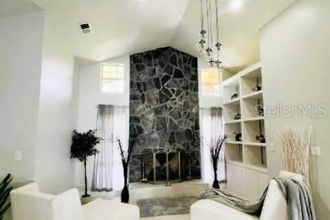 House in Hawthorne, Florida 4 bedrooms, 303.98 sq.m. № 1414602 - photo 7