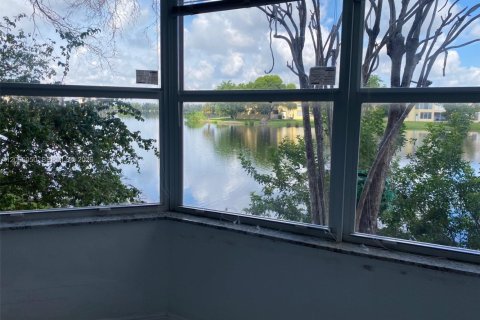 Copropriété à louer à Miami, Floride: 2 chambres, 92.34 m2 № 2387135 - photo 7