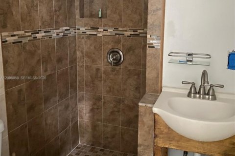 Copropriété à louer à Miami, Floride: 2 chambres, 92.34 m2 № 2387135 - photo 8
