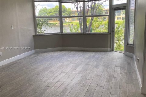 Copropriété à louer à Miami, Floride: 2 chambres, 92.34 m2 № 2387135 - photo 15