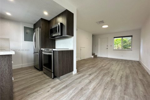 Снять в аренду квартиру в Форт-Лодердейл, Флорида 2 спальни, № 2049236 - фото 6