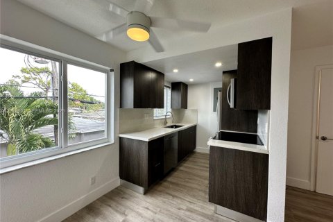 Снять в аренду квартиру в Форт-Лодердейл, Флорида 2 спальни, № 2049236 - фото 5