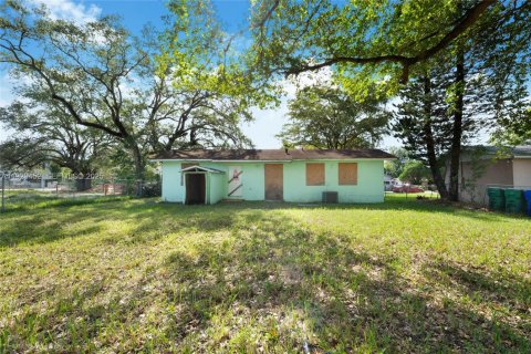 Villa ou maison à vendre à Miami, Floride: 3 chambres, 117.99 m2 № 1990731 - photo 18