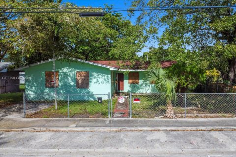 Villa ou maison à vendre à Miami, Floride: 3 chambres, 117.99 m2 № 1990731 - photo 10
