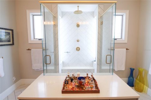 Casa en venta en Treasure Island, Florida, 4 dormitorios, 427.26 m2 № 1598659 - foto 24