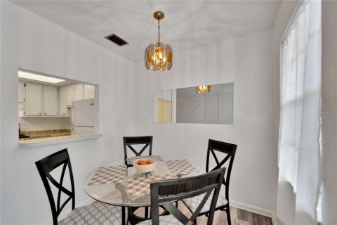Condo in Saint Petersburg, Florida, 1 bedroom  № 1732711 - photo 19