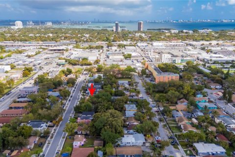 Купить виллу или дом в Майами, Флорида 3 спальни, 148.55м2, № 2048123 - фото 14