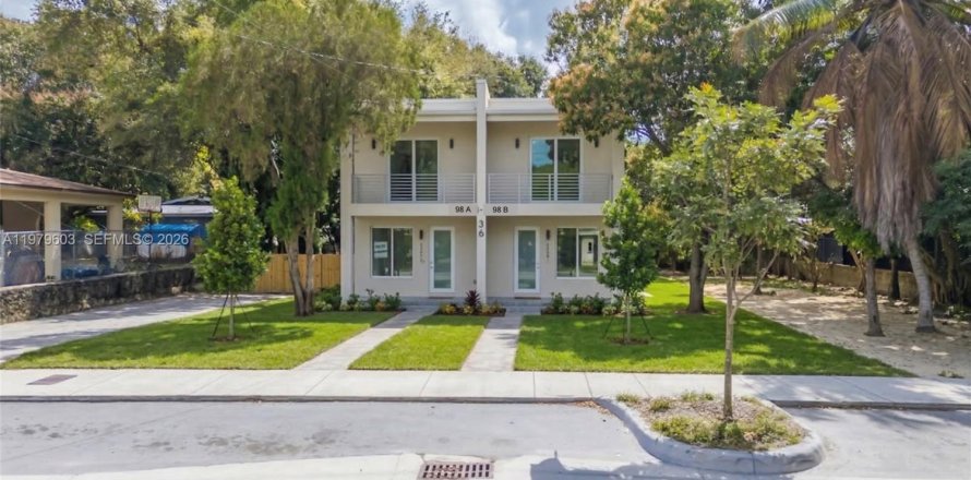 Дом в Майами, Флорида 3 спальни, 148.55м2 № 2048123