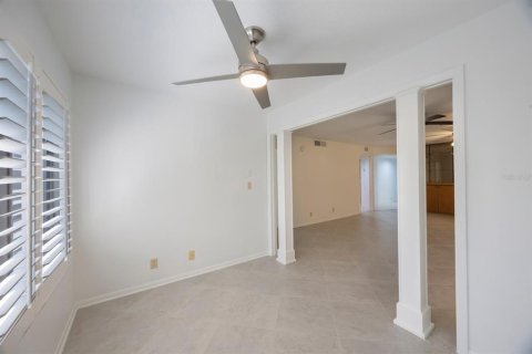 Condo in Clearwater, Florida, 2 bedrooms  № 1876605 - photo 21