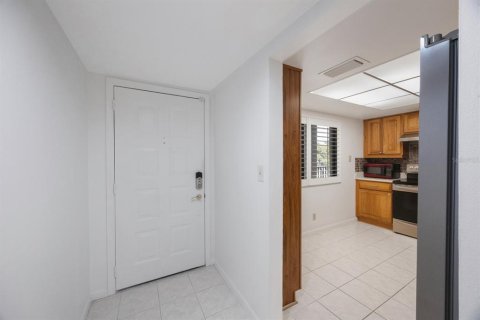 Condo in Clearwater, Florida, 2 bedrooms  № 1876605 - photo 4