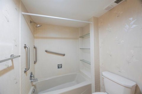 Condo in Clearwater, Florida, 2 bedrooms  № 1876605 - photo 28