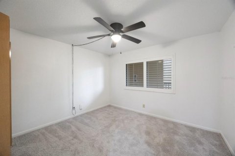 Condo in Clearwater, Florida, 2 bedrooms  № 1876605 - photo 17