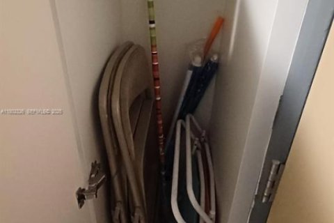 Condominio en venta en Sunny Isles Beach, Florida, 1 dormitorio, 33.44 m2 № 2034281 - foto 21