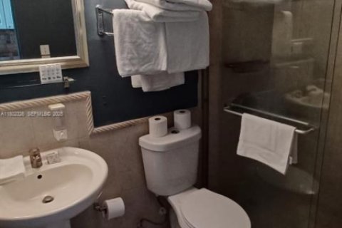 Condominio en venta en Sunny Isles Beach, Florida, 1 dormitorio, 33.44 m2 № 2034281 - foto 16