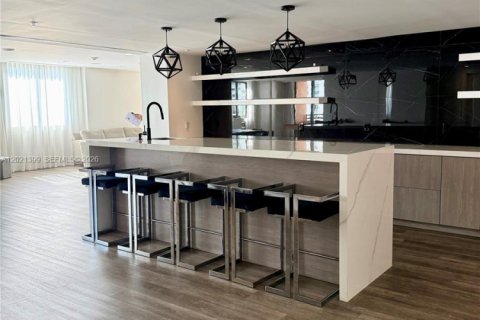 Condo in Fort Lauderdale, Florida, 1 bedroom  № 2086699 - photo 20