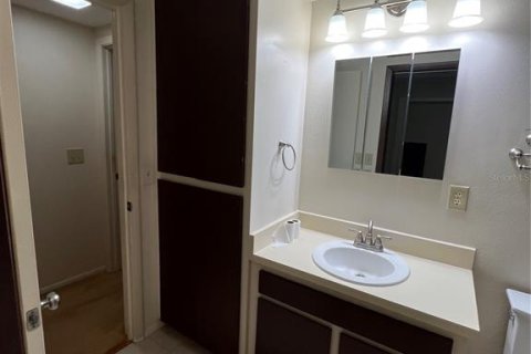 Condo in Ellenton, Florida, 2 bedrooms № 2239690 - photo 19