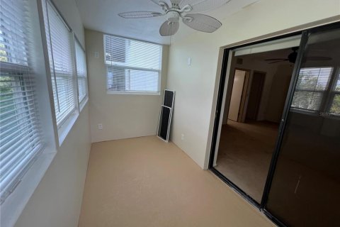 Condo in Ellenton, Florida, 2 bedrooms № 2239690 - photo 30