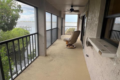 Condo in Ellenton, Florida, 2 bedrooms № 2239690 - photo 17