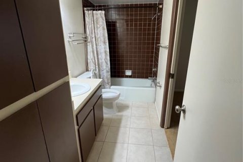 Condo in Ellenton, Florida, 2 bedrooms № 2239690 - photo 21
