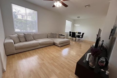 House in Weston, Florida 4 bedrooms, 216.09 sq.m. № 2180749 - photo 14