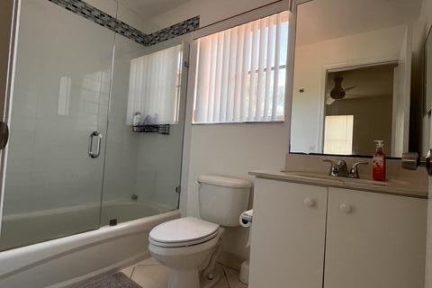 House in Weston, Florida 4 bedrooms, 216.09 sq.m. № 2180749 - photo 28